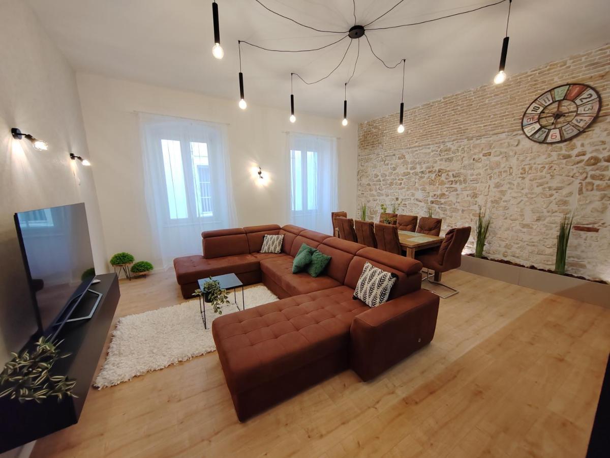 Town Square Apartment Zadar Ngoại thất bức ảnh