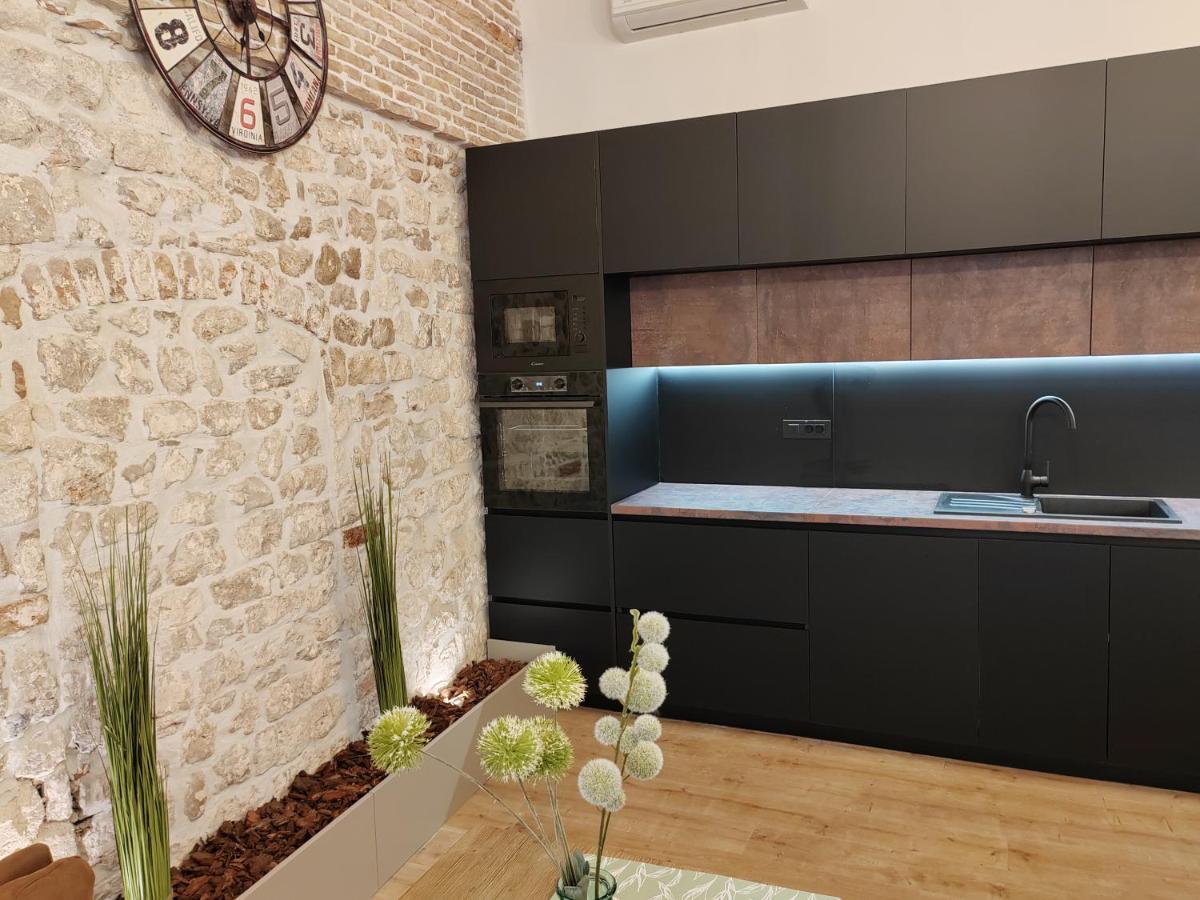 Town Square Apartment Zadar Ngoại thất bức ảnh