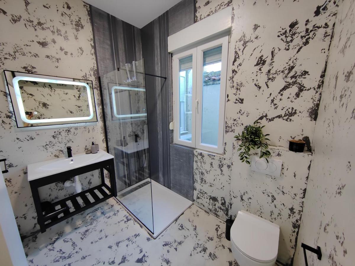 Town Square Apartment Zadar Ngoại thất bức ảnh