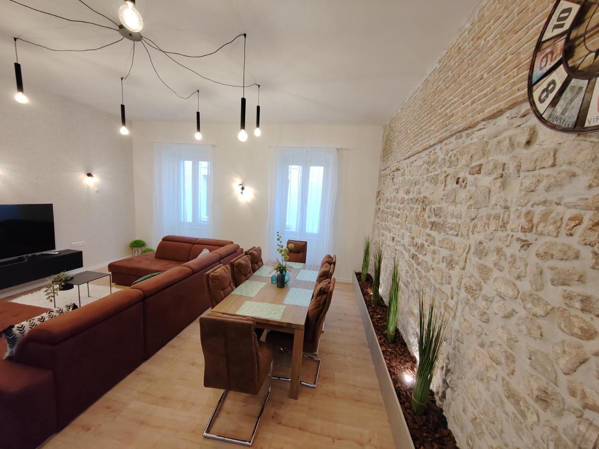 Town Square Apartment Zadar Ngoại thất bức ảnh
