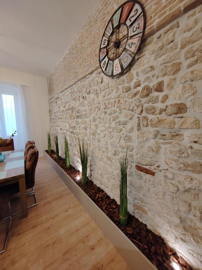 Town Square Apartment Zadar Ngoại thất bức ảnh