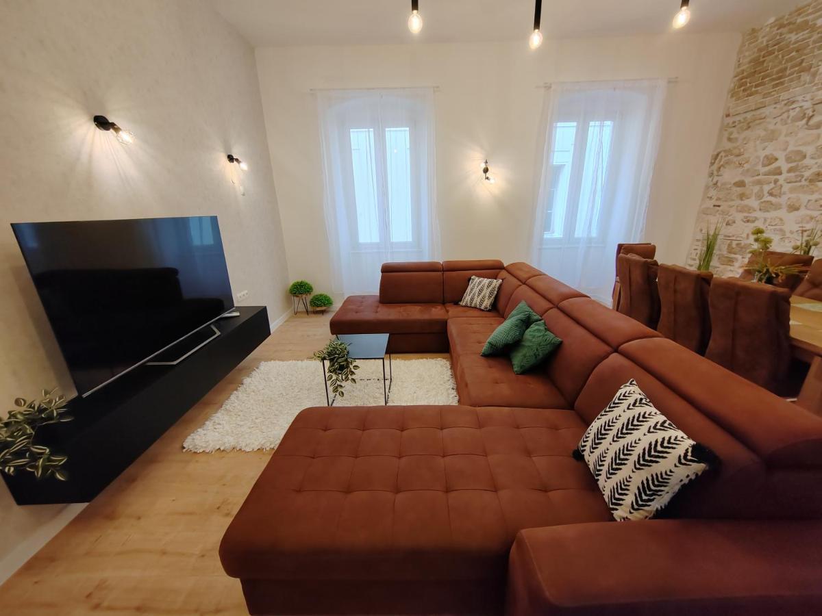 Town Square Apartment Zadar Ngoại thất bức ảnh