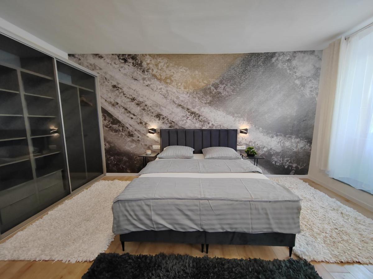 Town Square Apartment Zadar Ngoại thất bức ảnh